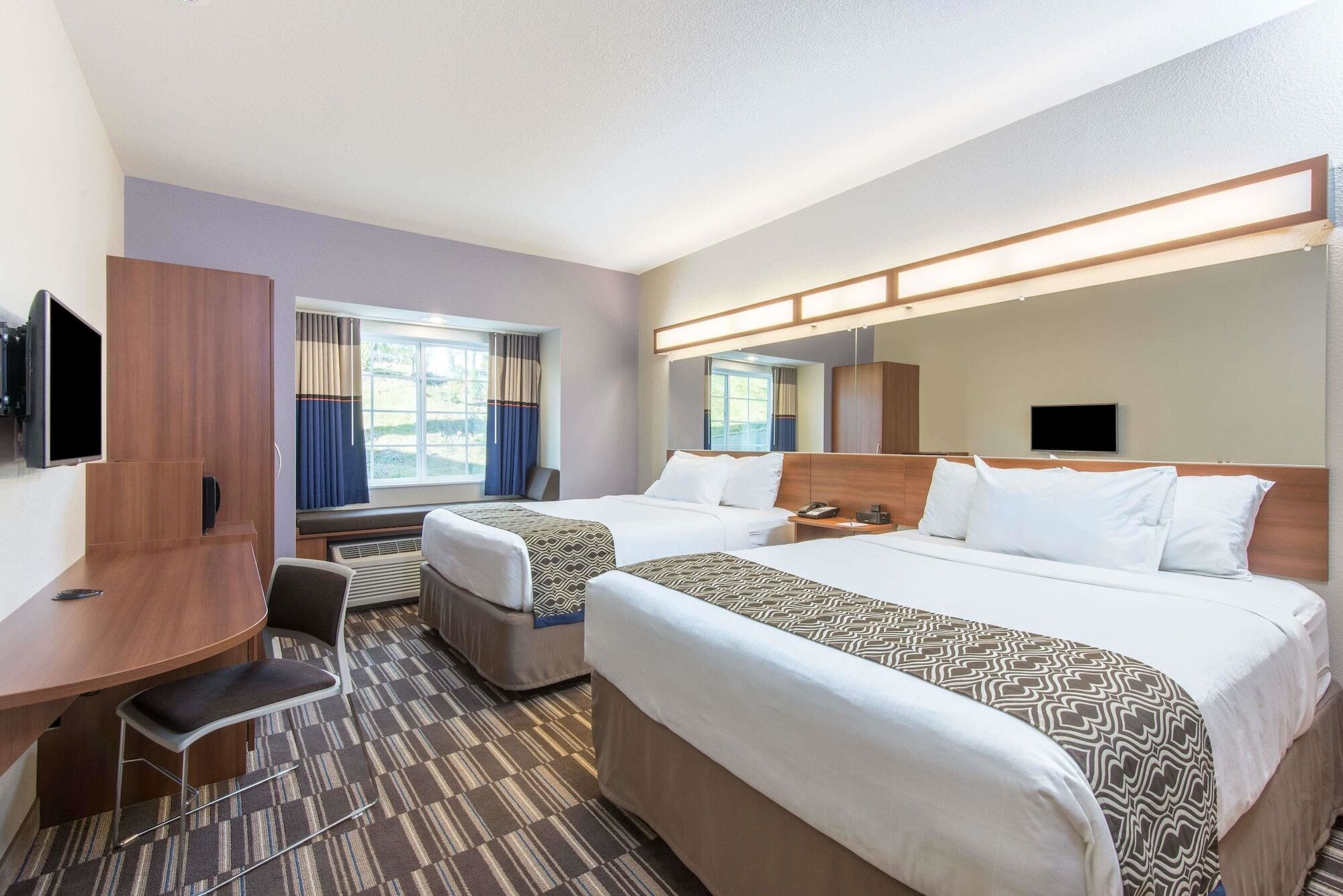 Microtel Inn & Suites By Wyndham Cadiz Экстерьер фото